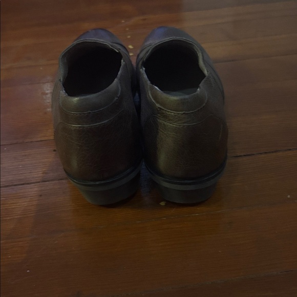 Dansko Slip-resistant Women's Brown Leather clogs-EU 37 US 6.5-7 uniquely design - Picture 4 of 7